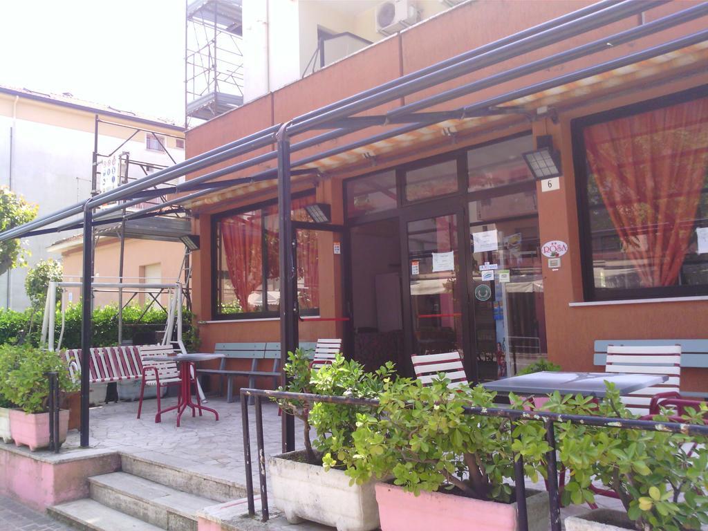 Hotel Rosa Римини Экстерьер фото