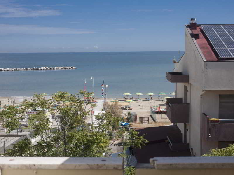 Hotel Rosa Римини Экстерьер фото